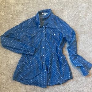 denim button down, peal snaps, white polka dots size L